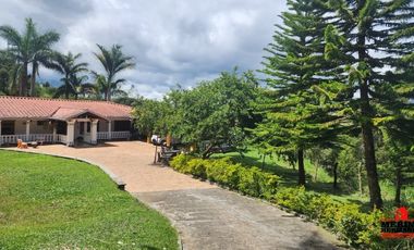 casa campestre en arriendo en vereda la playa. Cod A5513