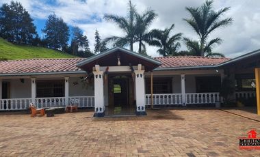 casa campestre en arriendo en vereda la playa. Cod A5513