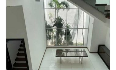 VENTA DE CASA 520MTS2 ALTOS DEL GOLF