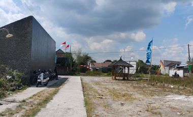 Rumah Pesan Bangun di Dekat Stasiun Klaten