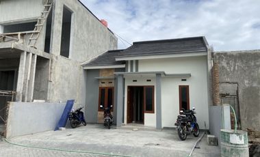 Rumah Pesan Bangun di Dekat Stasiun Klaten