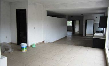 TARJEA, OPORTUNIDAD DE INVERSIÓN- CONJUNTO DE DEPARTAMENTO Y LOCALES COMERCIALES