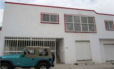TARJEA, OPORTUNIDAD DE INVERSIÓN- CONJUNTO DE DEPARTAMENTO Y LOCALES COMERCIALES