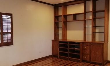 3 Bedrooms Semi-Furnished House in Mandaue City,Cebu