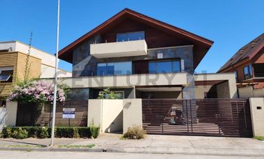 ARRIENDO CASA EN ANDALUÉ A UN PAR DE CUADRAS DEL COLEGIO ALEMÁN