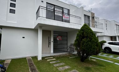 casa en venta en la floresta. Cod V3462