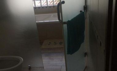 CHALET 3 DORM., ESCRIT., QUINCHO, PARQUE Y COCHERA X 2. Chalet en Venta.