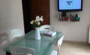 CHALET 3 DORM., ESCRIT., QUINCHO, PARQUE Y COCHERA X 2. Chalet en Venta.