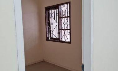 Disewakan Rumah Regensi Melati Mas Tangerang Selatan 4 kamar Tidur Murah