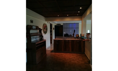 Casa en Cerro Azul Oferta Preciosa casa-venta por viaje