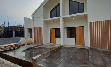 Rumah cluster baru siap huni free biaya di Mustika jaya Bekasi timur