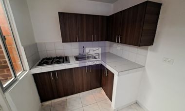 COD. 2178 - SE ARRIENDA CASA - BARRIO: PALOMITAS