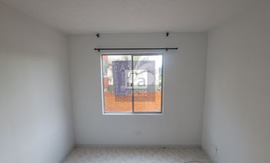 COD. 2178 - SE ARRIENDA CASA - BARRIO: PALOMITAS