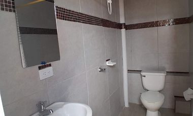 casa en arriendo en carlos martinez. Cod A34813