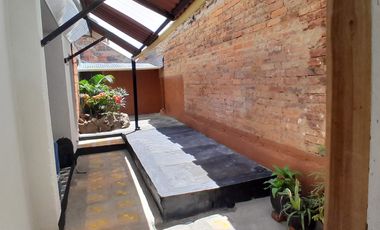 casa en arriendo en carlos martinez. Cod A34813