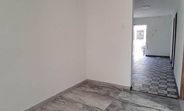 casa en arriendo en carlos martinez. Cod A34813
