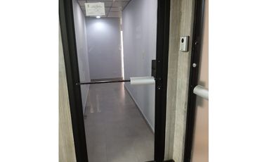 SE ALQUILA OFICINA  EN BELLA VISTA  ZONA BANCARIA - I.G.
