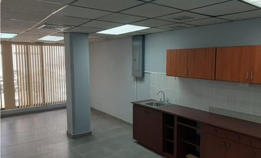 SE ALQUILA OFICINA  EN BELLA VISTA  ZONA BANCARIA - I.G.
