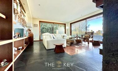 Casa en venta de 5 dorm, piscina, jardin. En Villarrica