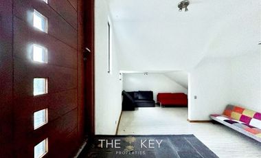 Casa en venta de 5 dorm, piscina, jardin. En Villarrica