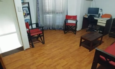 Venta casa de 7 ambientes en dos plantas