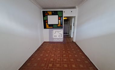 COD. 4764 - SE ARRIENDA LOCAL - BARRIO: SAN MIGUEL