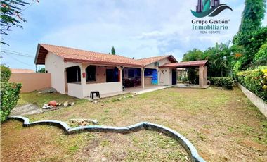 VENDO CASA EN BARRIADA SAN JOSE- A 1 MINUTO DE LA INTERAMERICANA