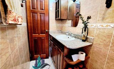 VENDO CASA EN BARRIADA SAN JOSE- A 1 MINUTO DE LA INTERAMERICANA