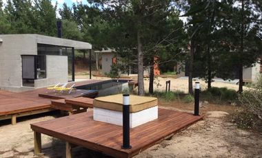 Casa de 5 ambientes en venta en barrio Costa Esmeralda - Pinamar