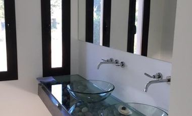 Casa de 5 ambientes en venta en barrio Costa Esmeralda - Pinamar