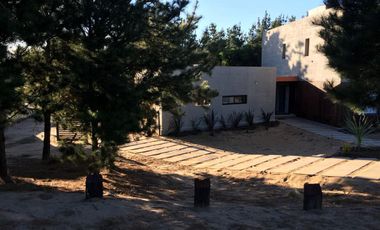 Casa de 5 ambientes en venta en barrio Costa Esmeralda - Pinamar