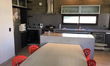 Casa de 5 ambientes en venta en barrio Costa Esmeralda - Pinamar