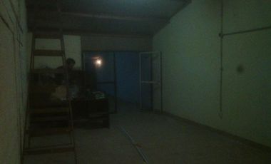 LOCAL CON GALPON S/AV, JUAN 23