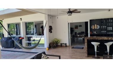 SE VENDE CASA EN LLANOS DE CURUNDU