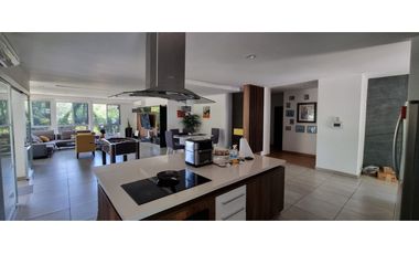SE VENDE CASA EN LLANOS DE CURUNDU