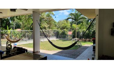 SE VENDE CASA EN LLANOS DE CURUNDU