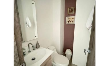SE VENDE APARTAMENTO EN EL RECREO DE MONTERA