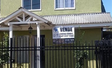 Casa en venta de 4 dorm. en Curicó