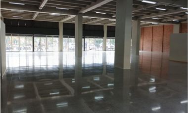 Arriendo local en el Centro Empresarial Olaya Herrera, Medellín