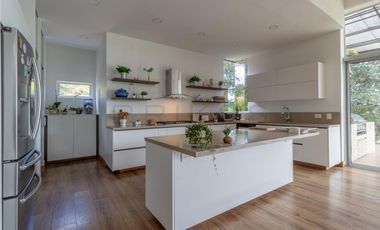 casa en venta en la calera. Cod V5942