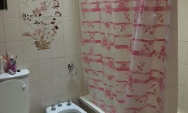 Muy lindo Chalet con depto!