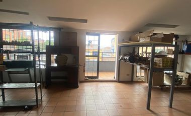 edificio en arriendo en el lago. Cod A70061