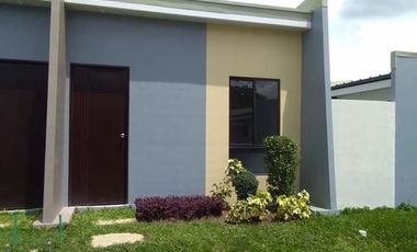 AFFORDABLE ROWHOUSE BA HANAP MO?? 2K PLUS LANG MONTHLY
