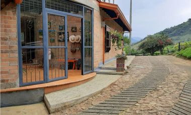 CASA FINCA RÚSTICA ENTRE COPACABANA Y GIRARDOTA