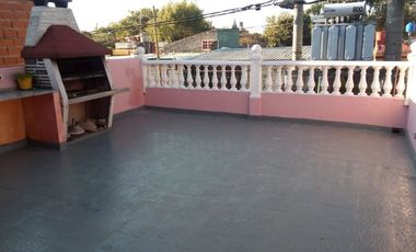 Casa PH en venta en Moron Sur