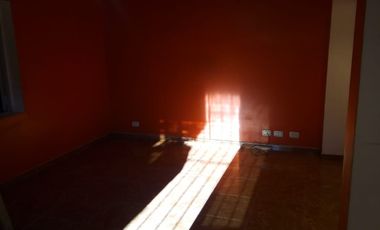 Casa PH en venta en Moron Sur
