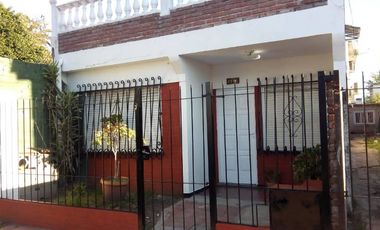 Casa PH en venta en Moron Sur
