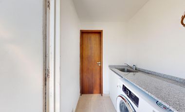 Departamento de dos dormitorios con terraza privada en venta