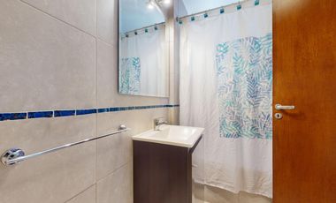 Departamento de dos dormitorios con terraza privada en venta