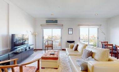 Departamento de dos dormitorios con terraza privada en venta